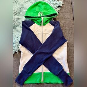Lululemon Scuba Hoodie Size 6